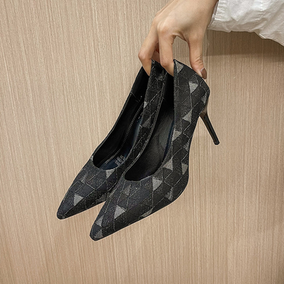レースの印刷物の夏の軽い単一の女性ハイ ヒールの靴の浅い口の小剣